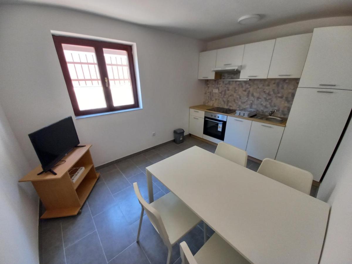 Apartments Lungo Pula Ngoại thất bức ảnh